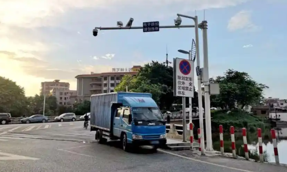 道路監(jiān)控3 道路監(jiān)控3